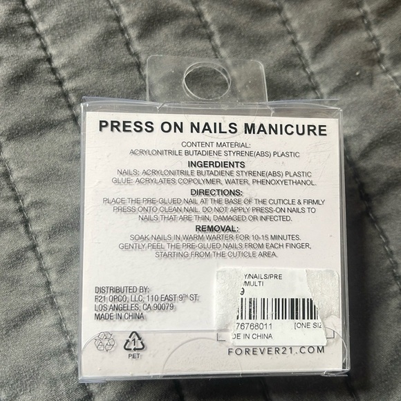 3 different boxes of press on nails - Picture 5 of 9